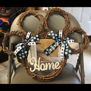Puppy wreath